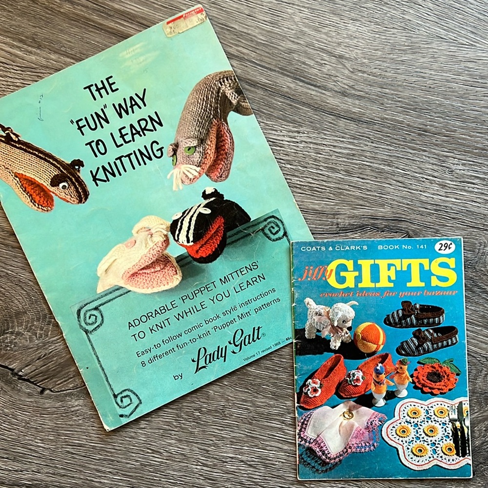 📚 SPECIAL 3/$21 BOOKS!! 📚 VINTAGE craft patterns learn to Knit & crochet 1960’s